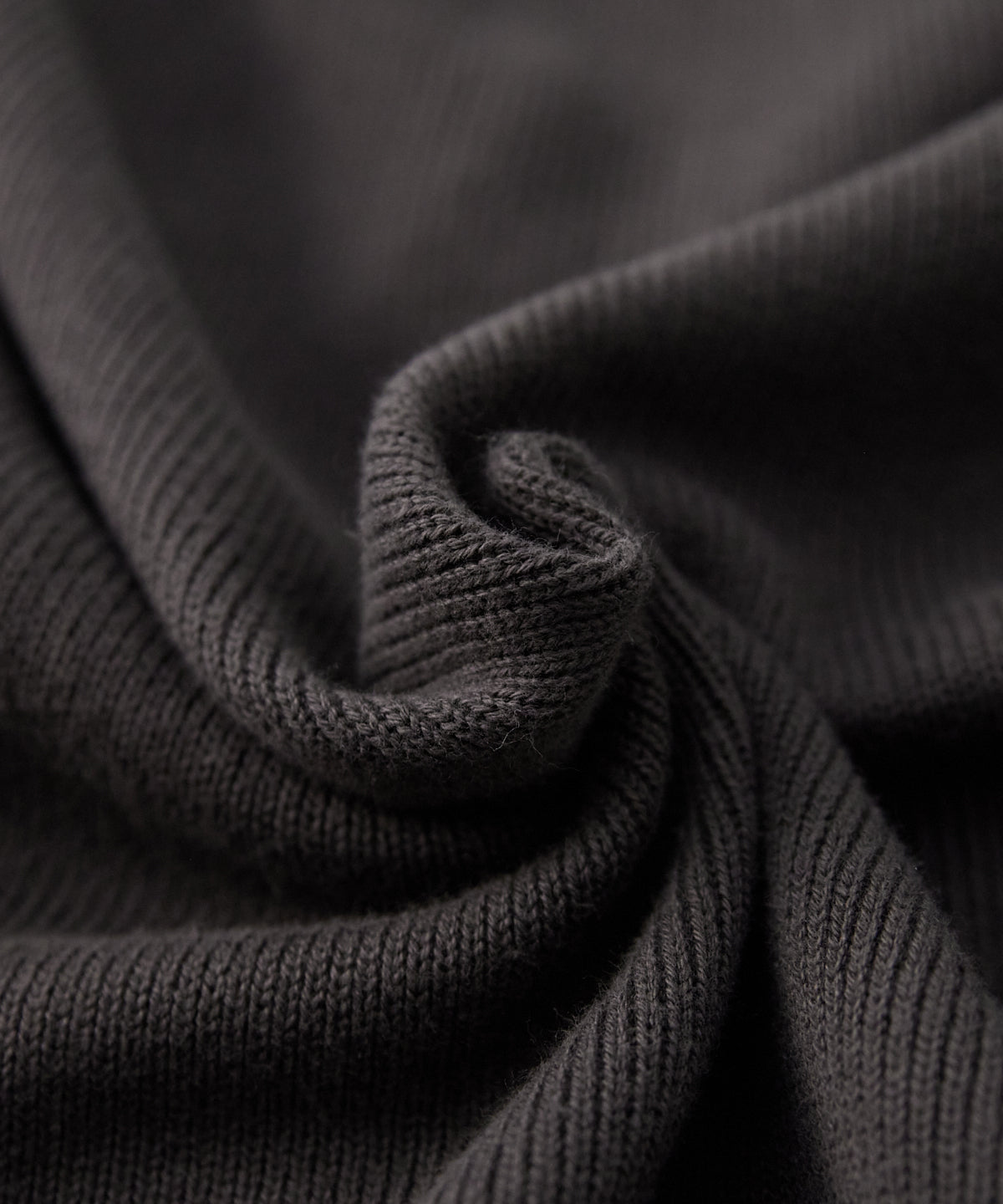 CONFECT / クォーターゲージニット Vネックカーディガン