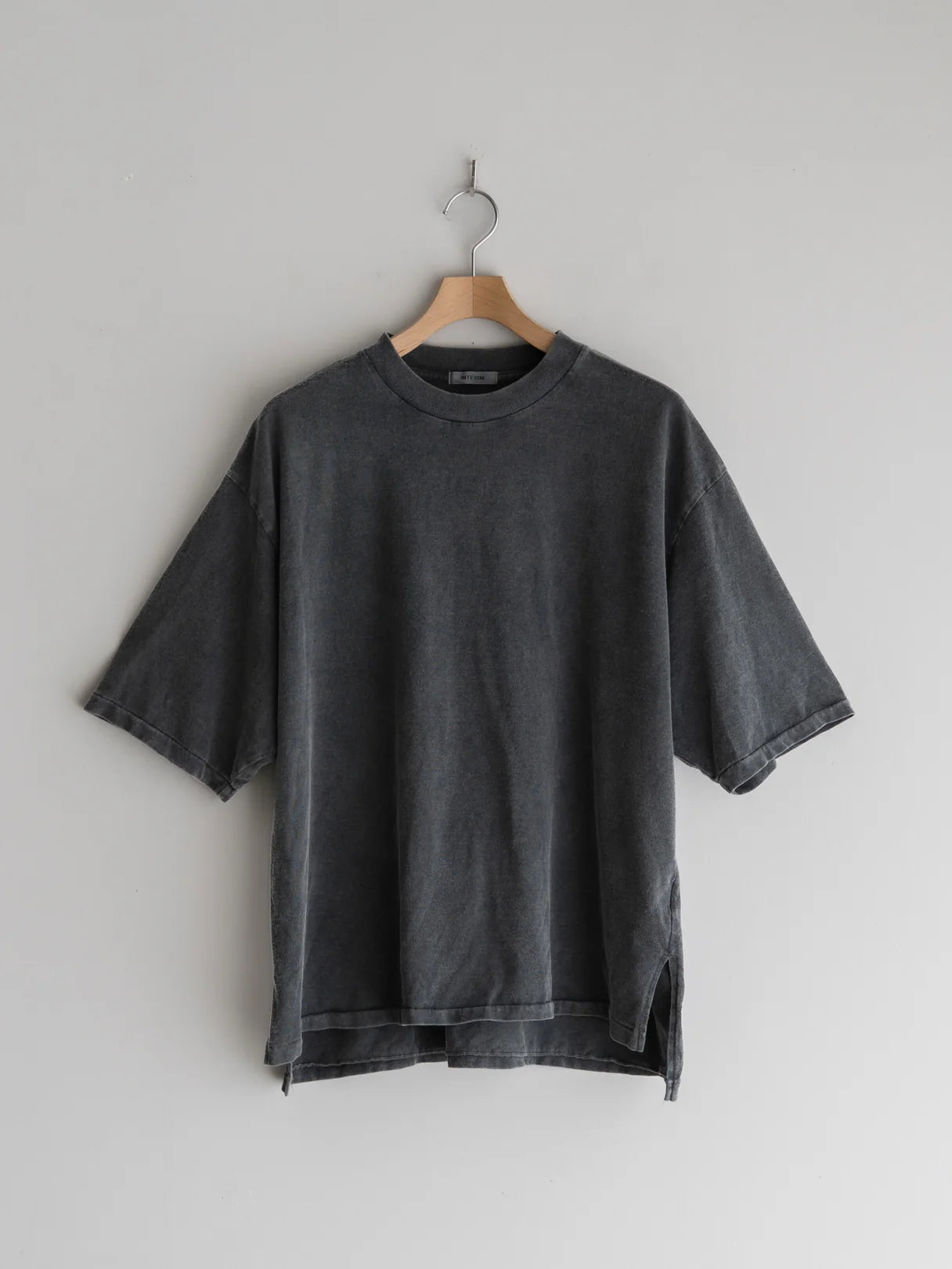 INTERIM 25SS HYPER BIG VINTAGE FADE BLACK T-SHIRT