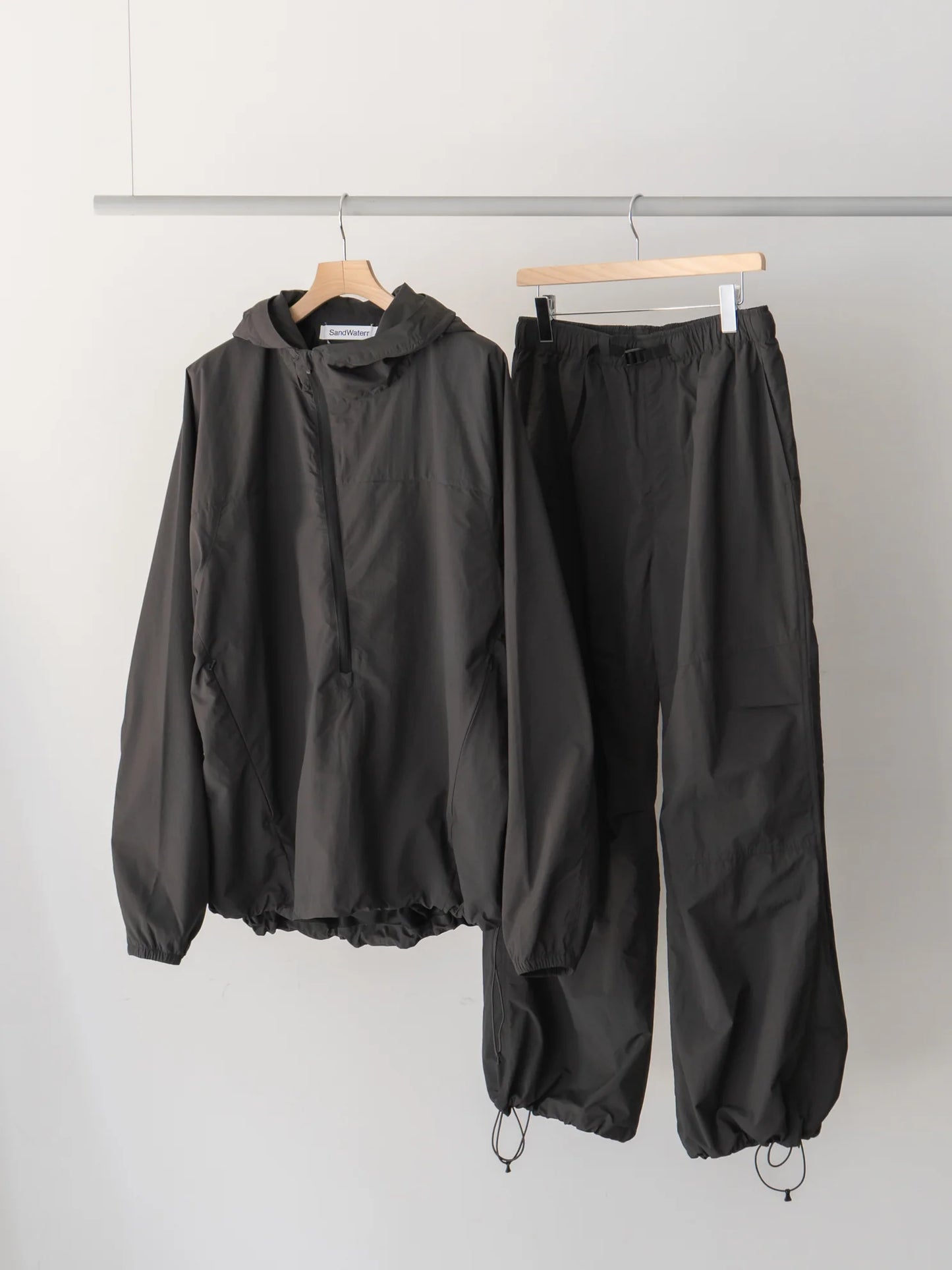 SandWaterr 25AW ORGANIZED HOODED PULLOVER / RIPSTOP NYLON
