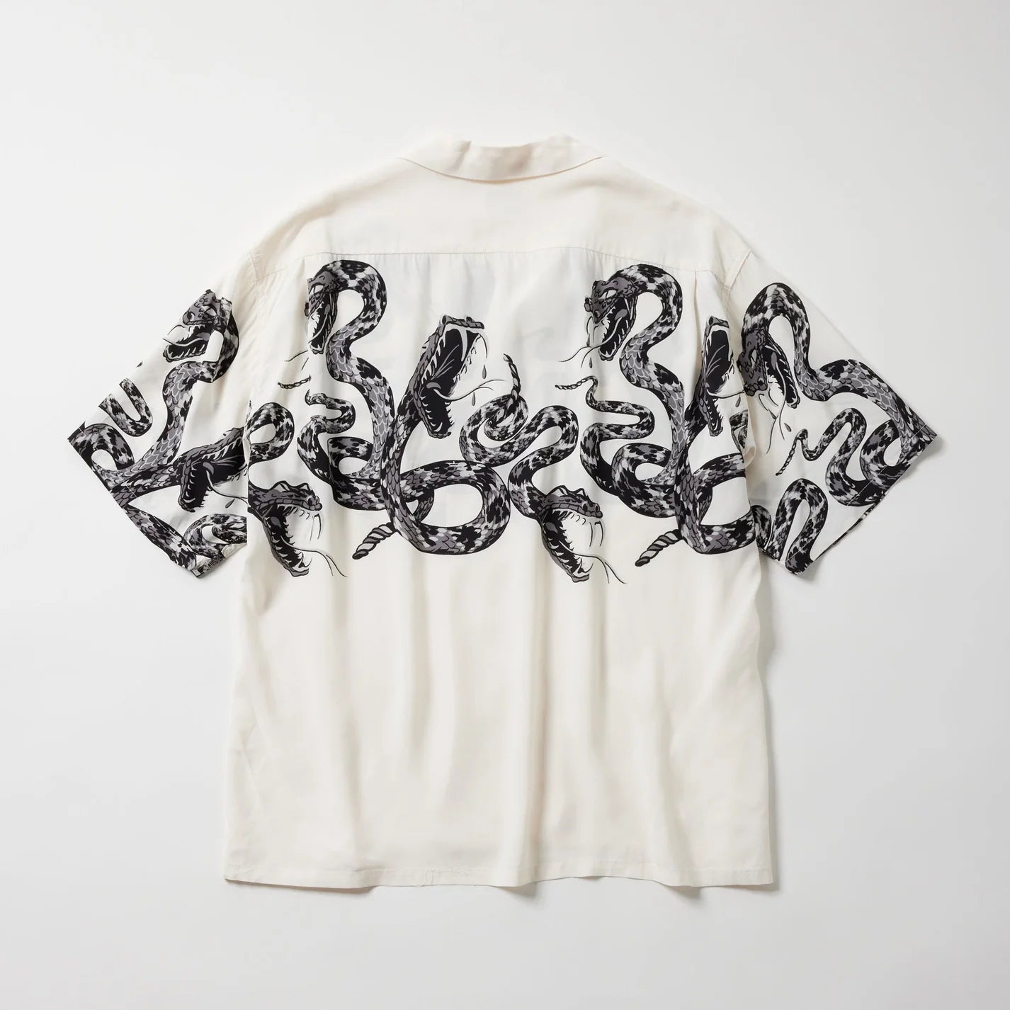 Gold / GL39440 / "MONOTONE RATTLE SNAKE” OPEN SHIRT