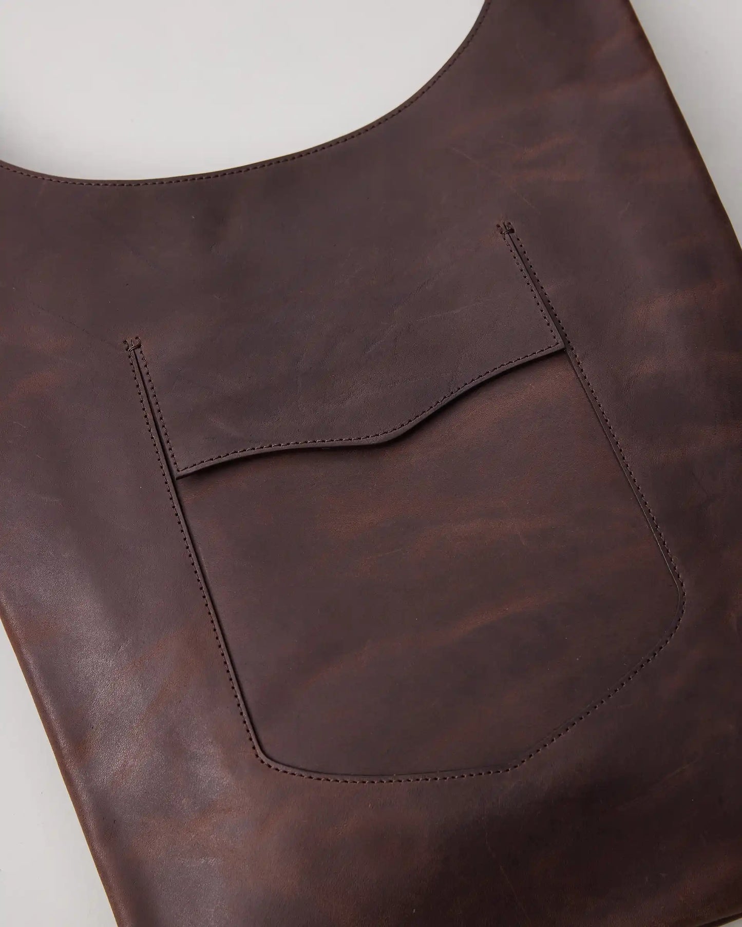NICENESS 25SS H.R.LOWE-MIDI / NN Shoulder Bag / Medium Size - Oiled Horse Leather