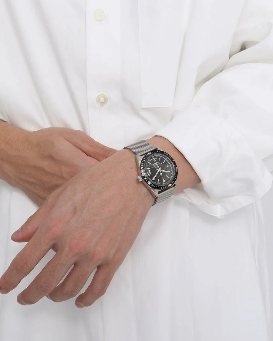 NAVAL WATCH Produced by LOWERCASE FRXB001