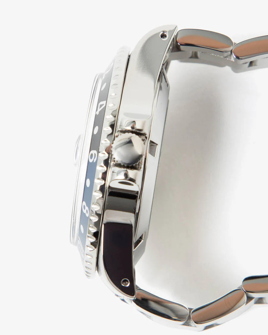 NAVAL WATCH Produced by LOWERCASE FRXD005