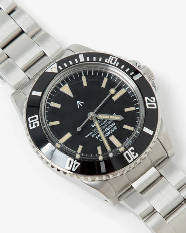 NAVAL WATCH Produced by LOWERCASE FRXE001
