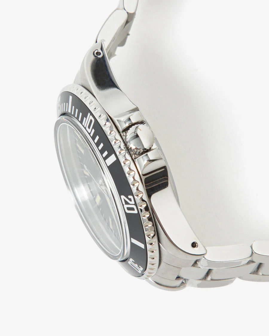 NAVAL WATCH Produced by LOWERCASE FRXE001