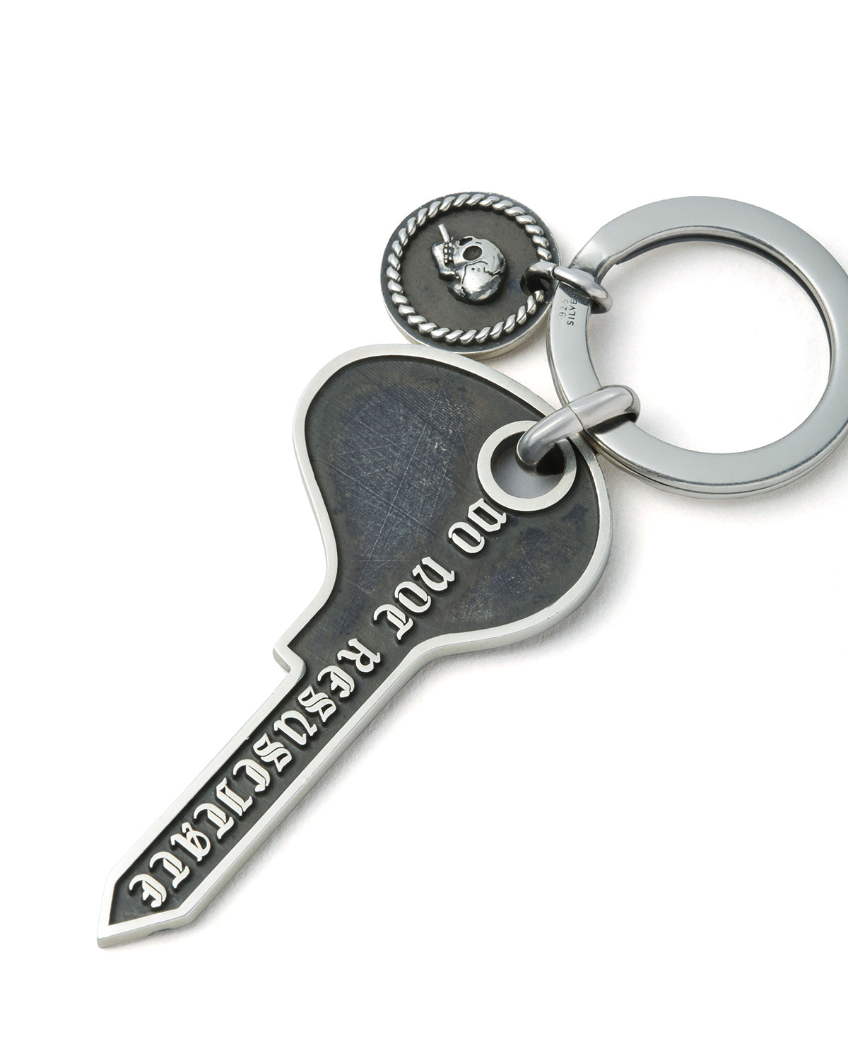 SAINT Mxxxxxx x NEIGHBORHOOD / STHD . SILVER KEYHOLDER