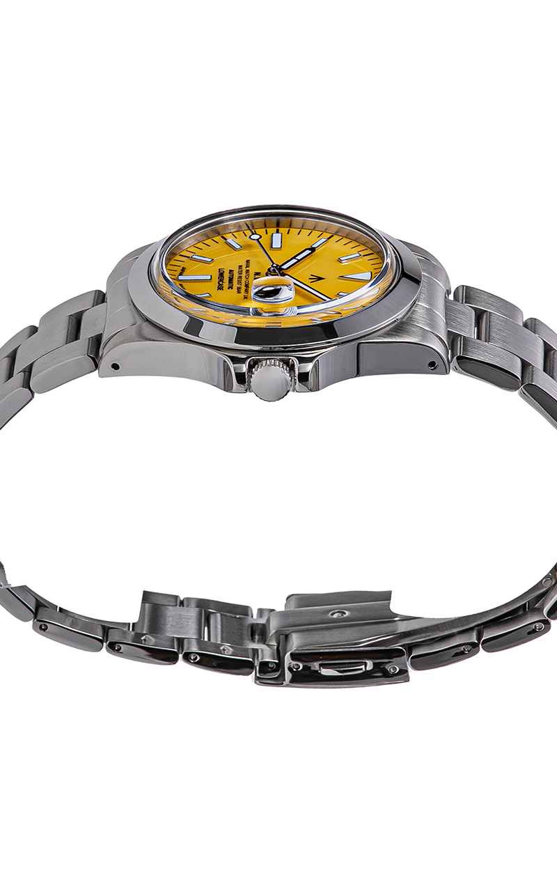 NAVAL WATCH Produced by LOWERCASE FRXA015