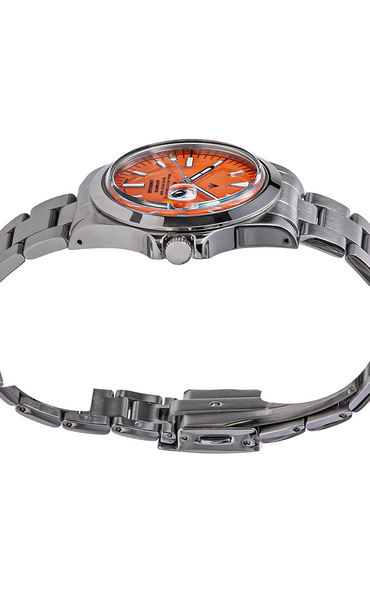 NAVAL WATCH Produced by LOWERCASE FRXA016