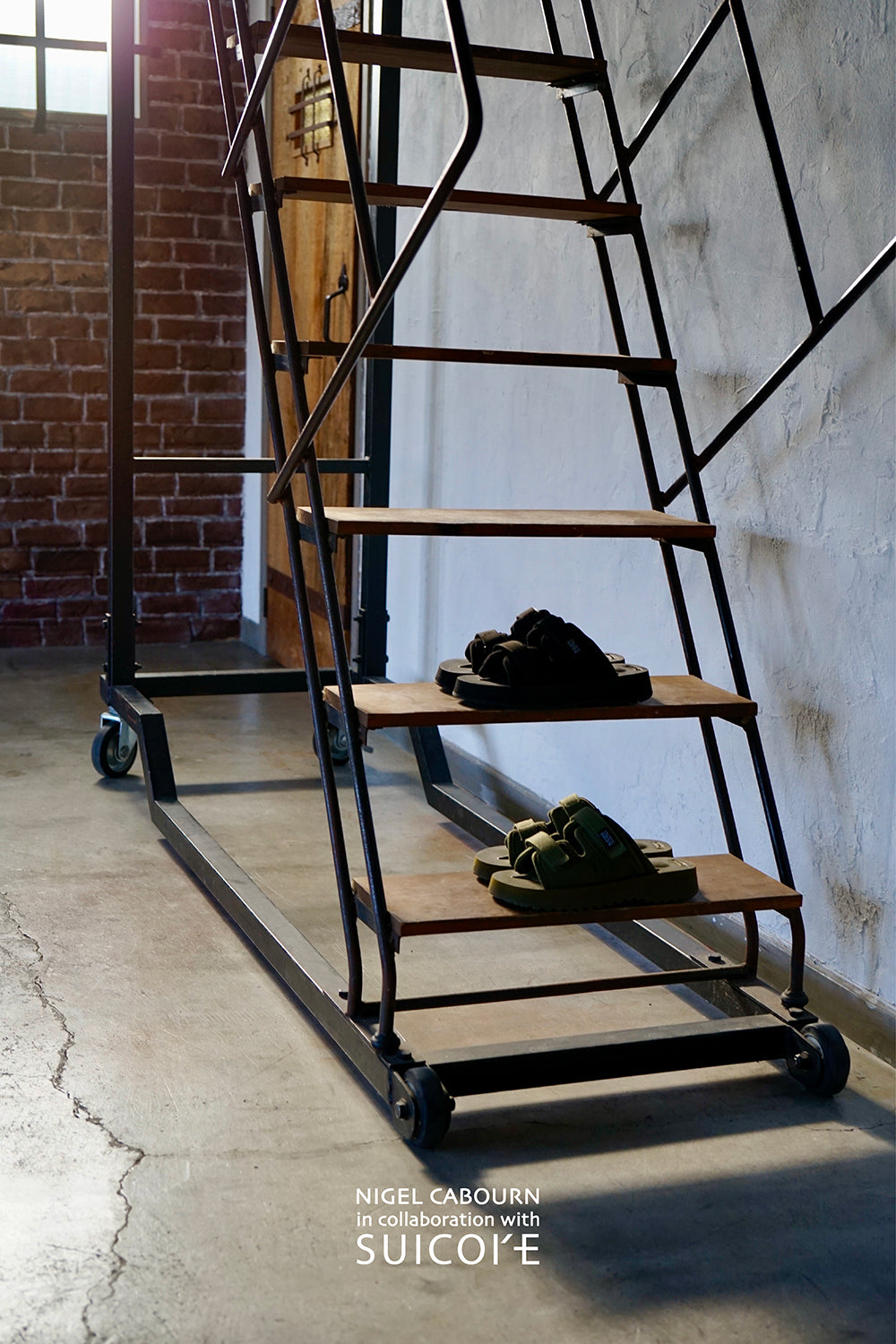 Nigel Cabourn x SUICOKE / MOGI