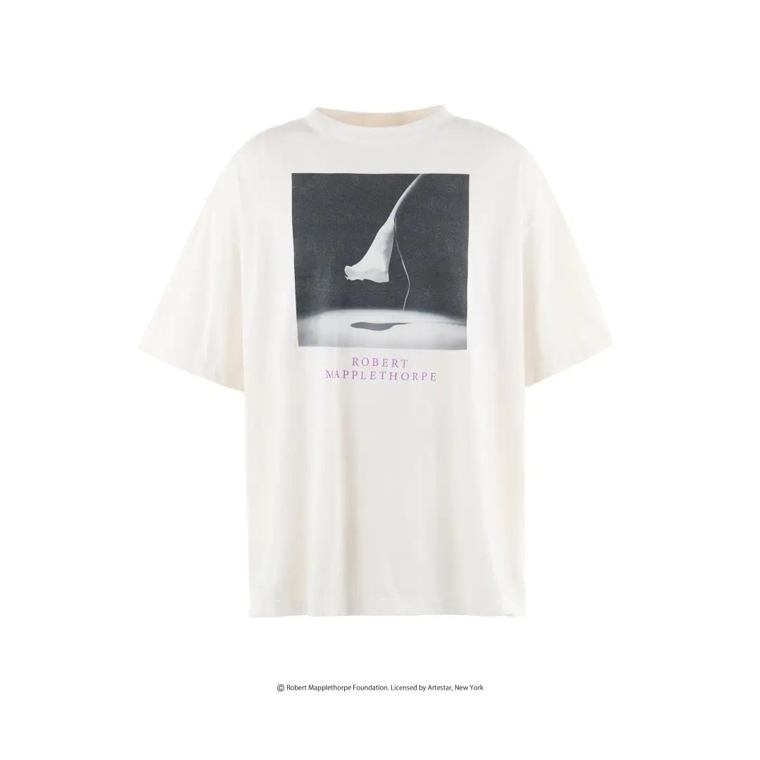 SAINT Mxxxxxx x Robert Mapplethorpe / MT_SS TEE_CALLA LILY