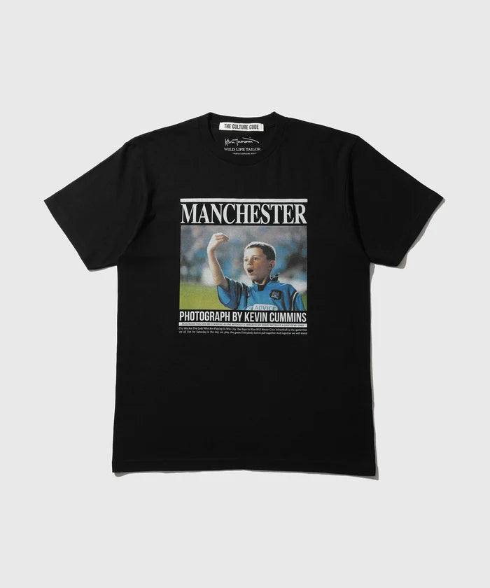 THE CULTURE CODE × Kevin Cummins for WILD LIFE TAILOR / T-SHIRT MANCHESTER CITY - BOY