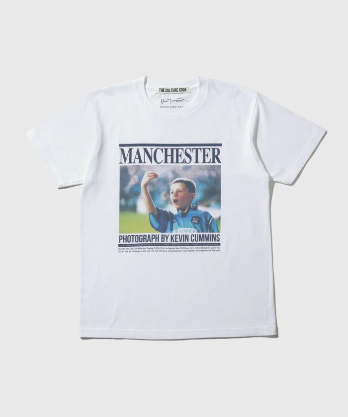 THE CULTURE CODE × Kevin Cummins for WILD LIFE TAILOR / T-SHIRT MANCHESTER CITY - BOY