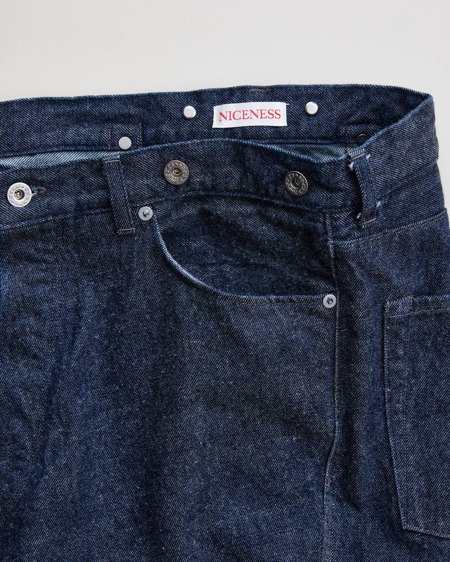 NICENESS 26SS SHARKY