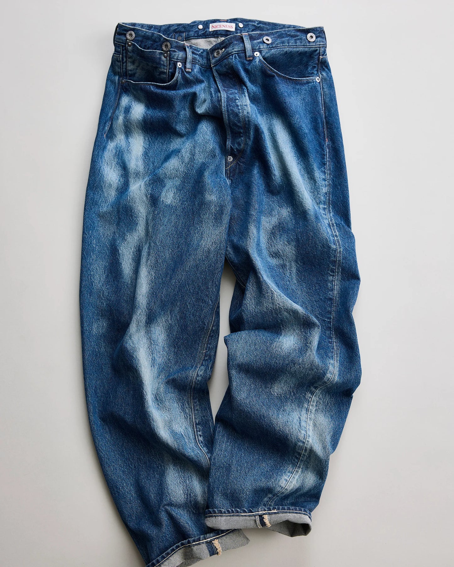 NICENESS 26SS D.SHARKY