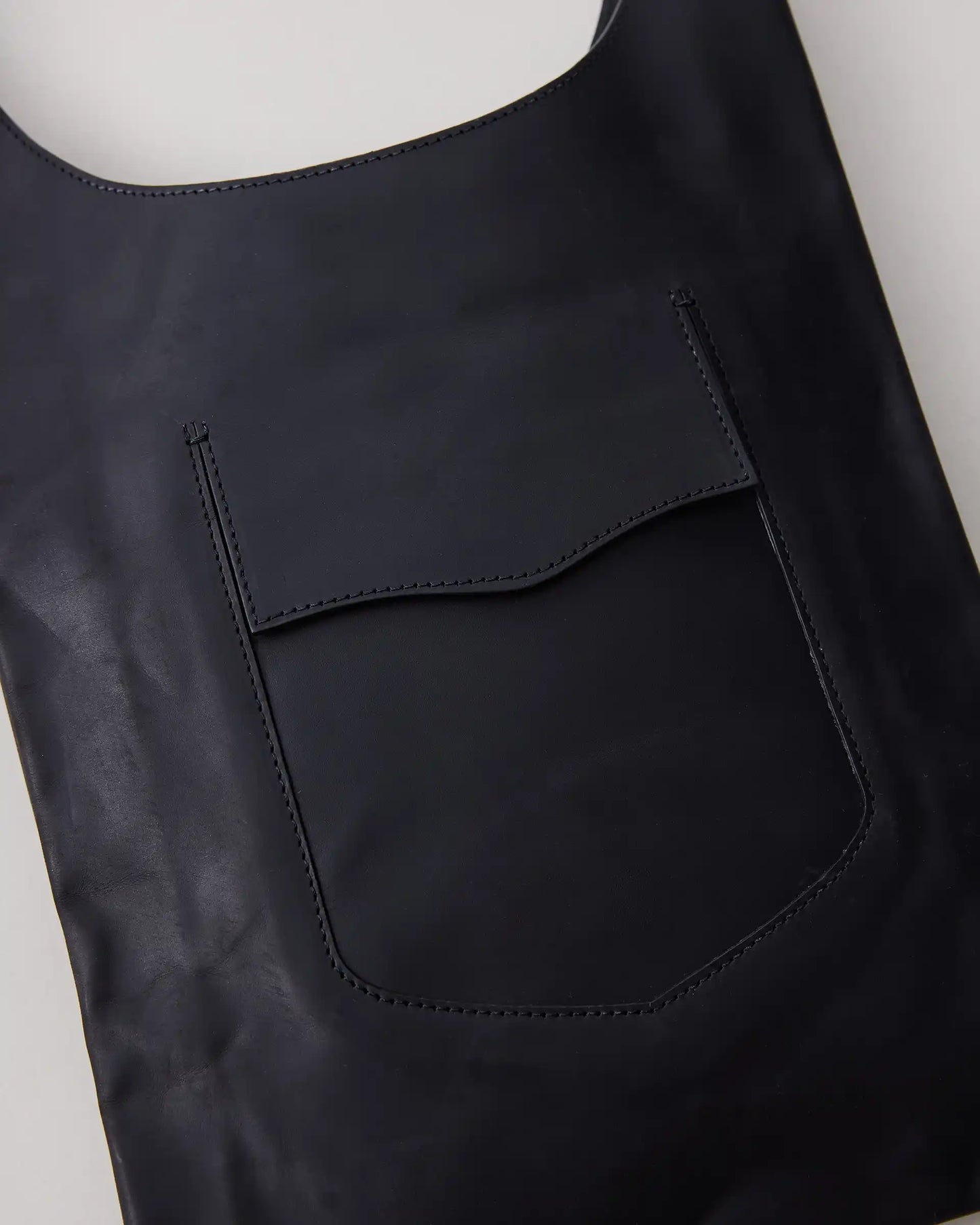 NICENESS 25SS H.R.LOWE / NN Shoulder Bag / Regular Size - Oiled Horse Leather