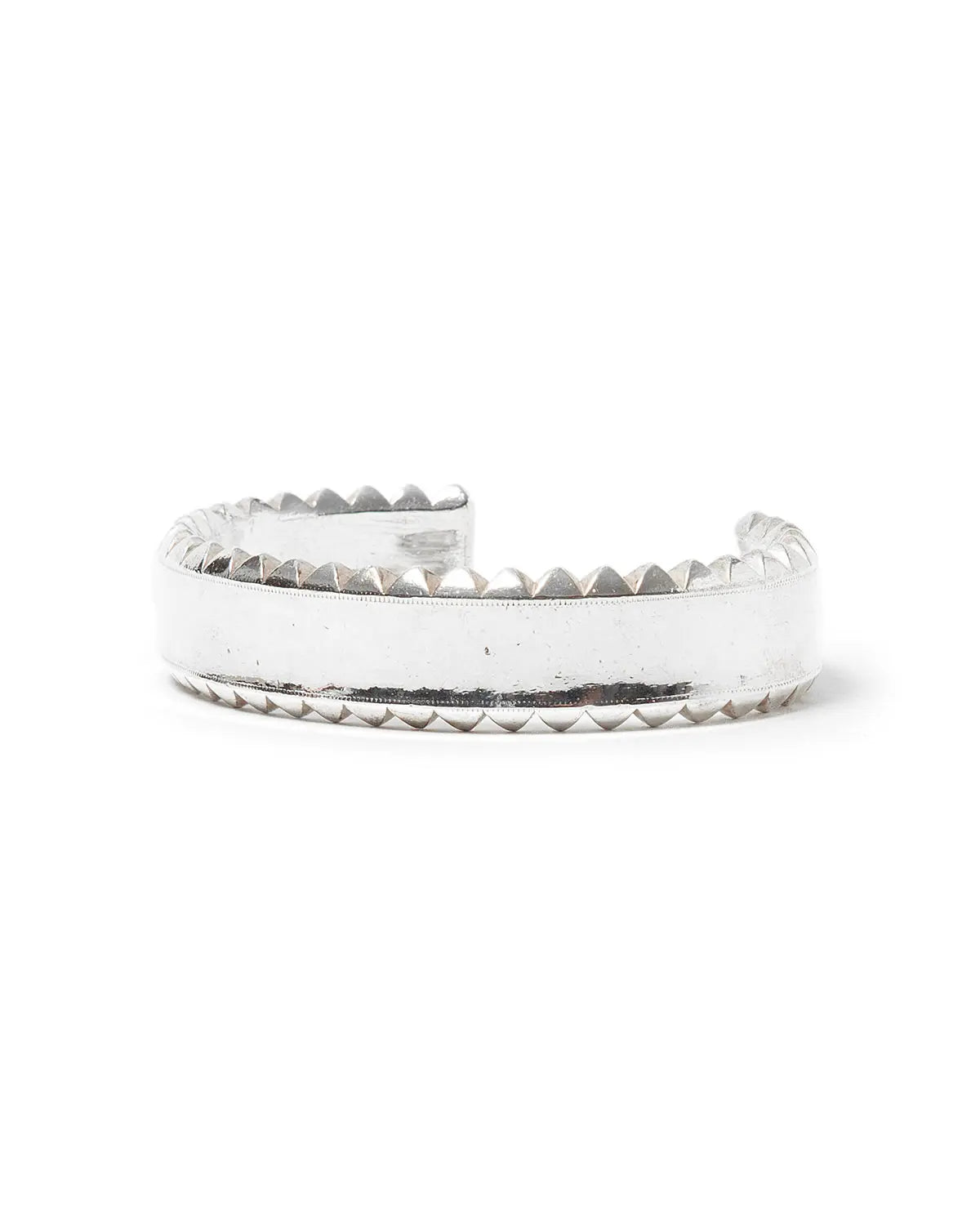 nonnative 25SS DWELLER STUDS BANGLE WIDE 925 SILVER by END