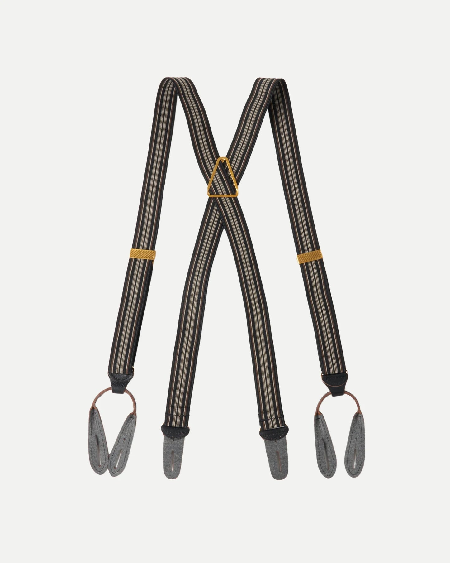 T.T / SUSPENDER