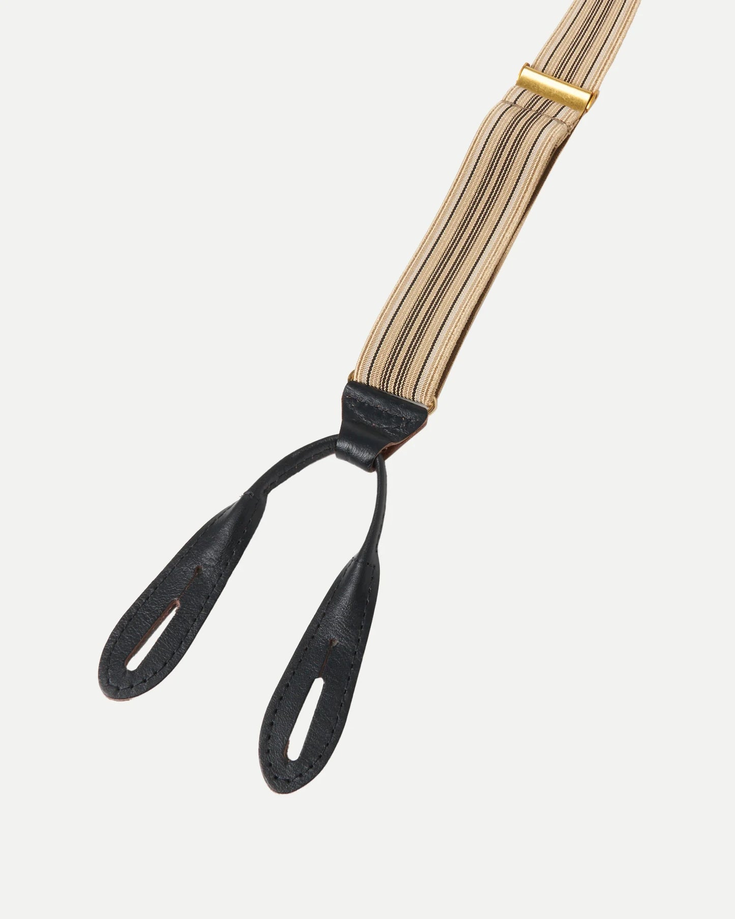 T.T / SUSPENDER