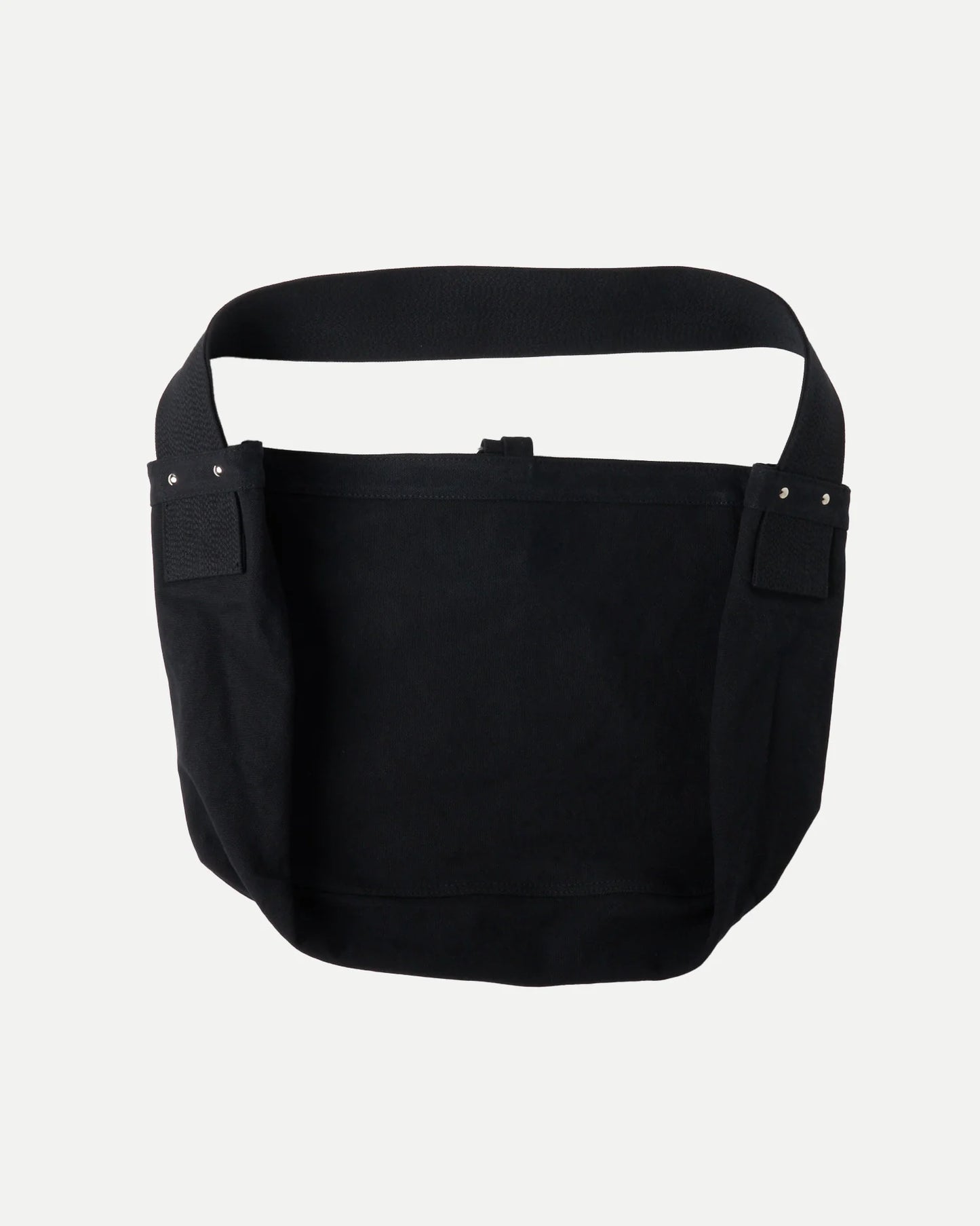 T.T / NEWSBOY BAG