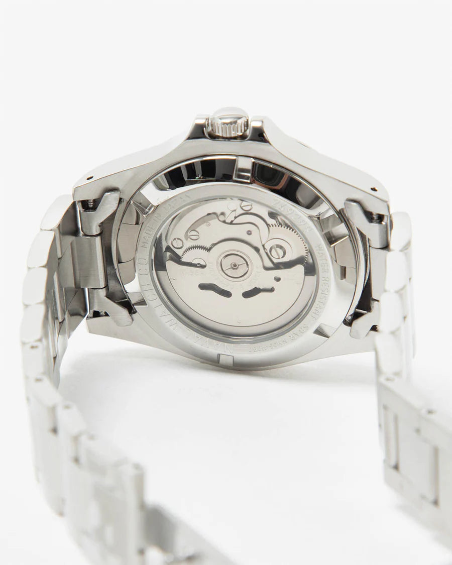 NAVAL WATCH Produced by LOWERCASE FRXA001