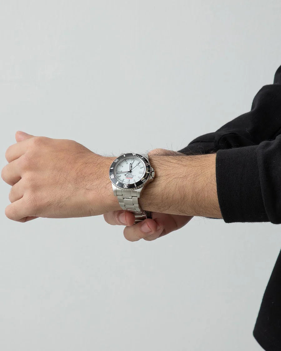 NAVAL WATCH Produced by LOWERCASE FRXE006