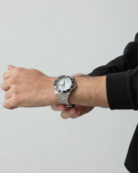 NAVAL WATCH Produced by LOWERCASE FRXE006