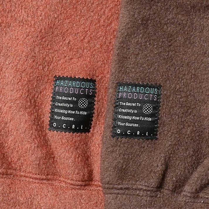 O - / FLEECE SWEATSHIRT