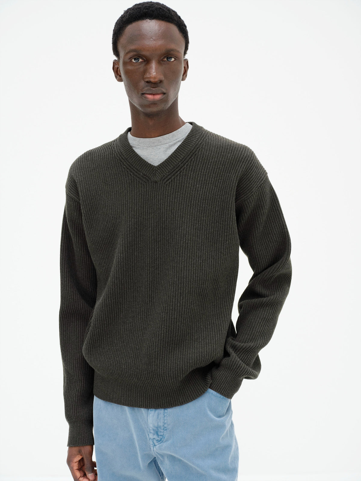 AURALEE 26AW SUPER FINE WOOL RIB KNIT V-NECK P/O