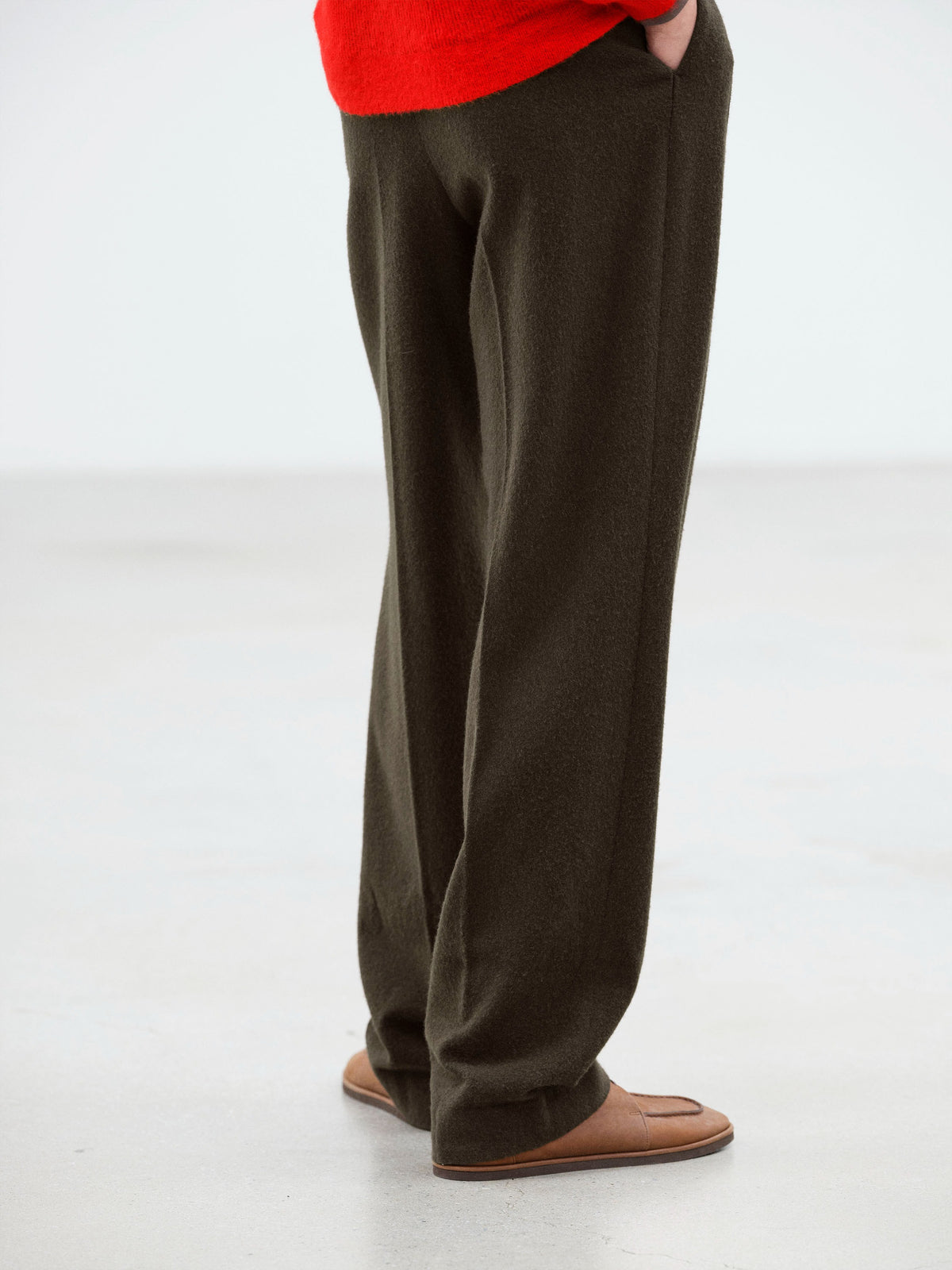 AURALEE 26AW BABY CAMEL FLANNEL TWO-TUCK SLACKS