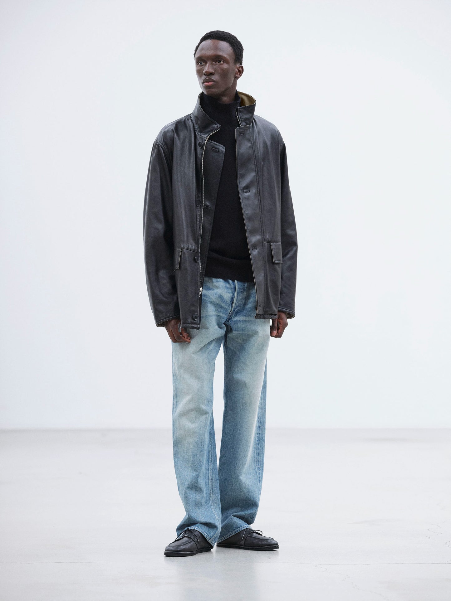 AURALEE 26AW REVERSIBLE WOOL TWISTED TWILL / SHEEP LEATHER HALF COAT